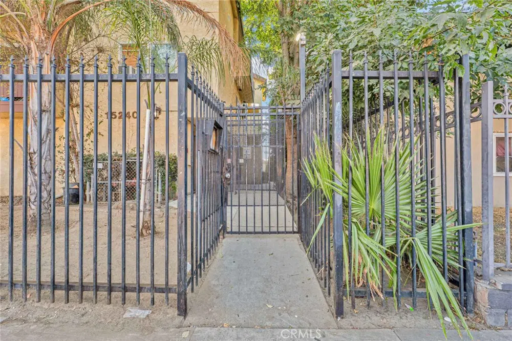 15240 Nordhoff Street North Hills, CA 91343