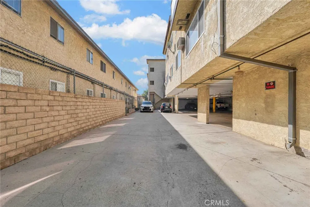 15240 Nordhoff Street North Hills, CA 91343