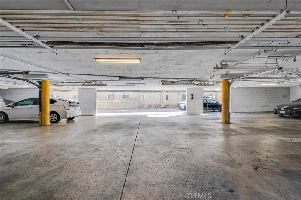 15240 Nordhoff Street North Hills, CA 91343