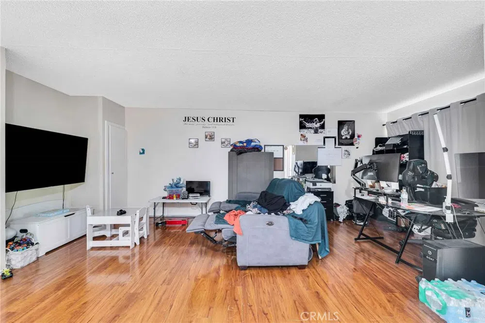 15240 Nordhoff Street North Hills, CA 91343