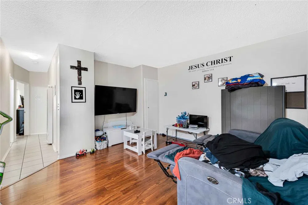 15240 Nordhoff Street North Hills, CA 91343