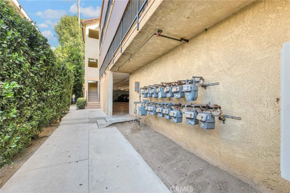 15240 Nordhoff Street North Hills, CA 91343