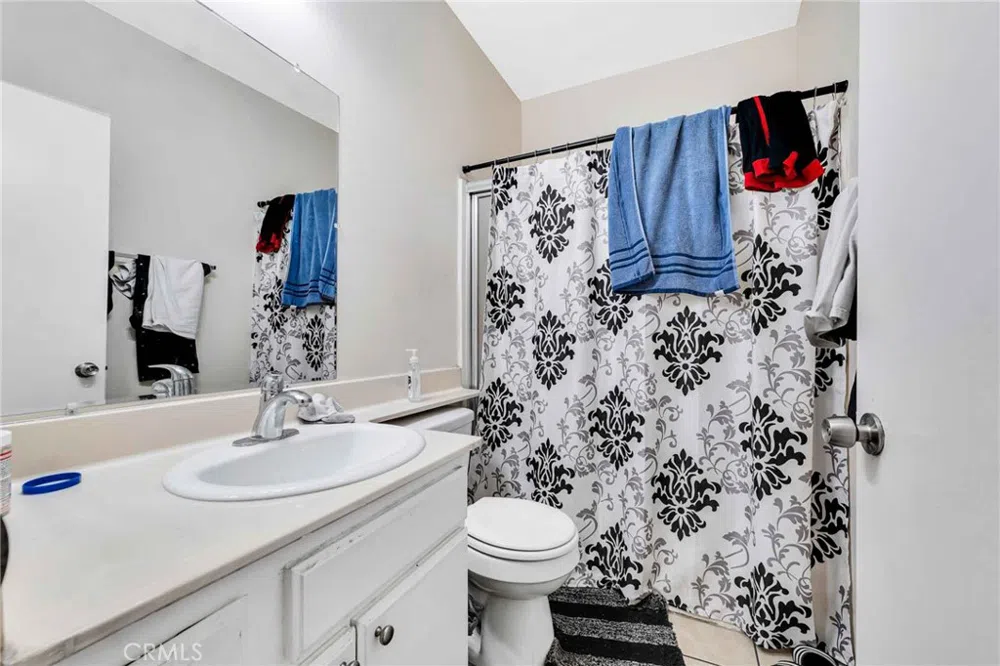 15240 Nordhoff Street North Hills, CA 91343