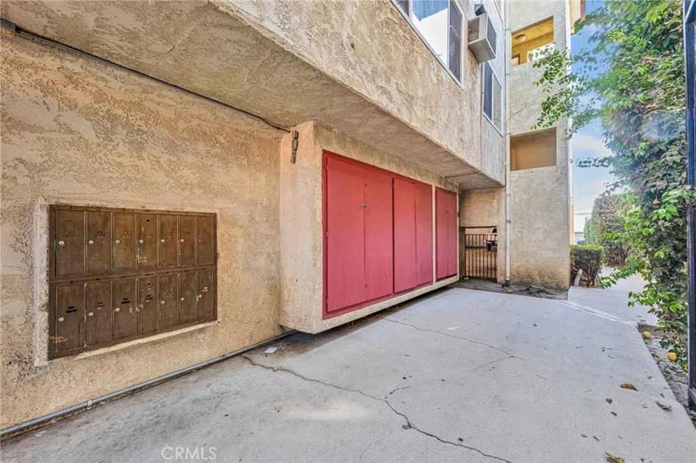 15240 Nordhoff Street North Hills, CA 91343