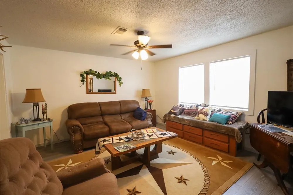 4240 CHEYENNE DR May, TX 76857
