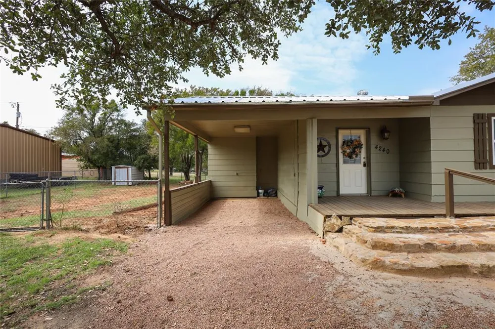4240 CHEYENNE DR May, TX 76857