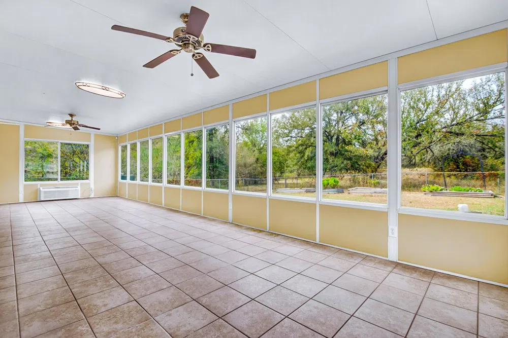298 Jenkins Road Cedar Creek, TX 78612