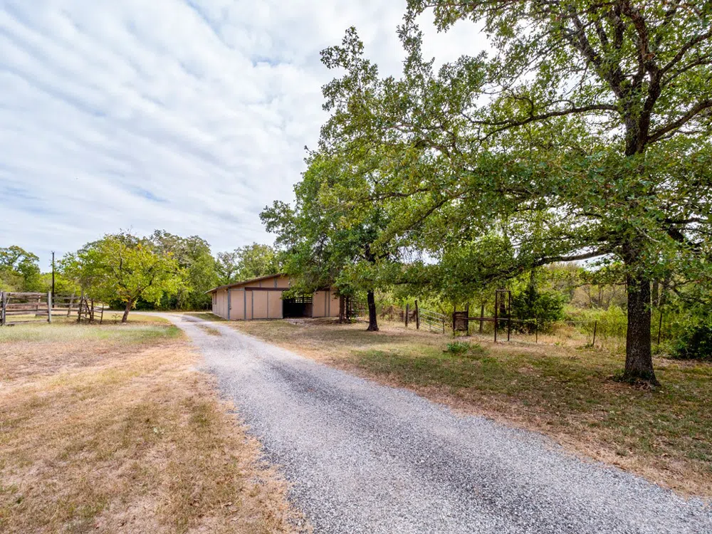 298 Jenkins Road Cedar Creek, TX 78612