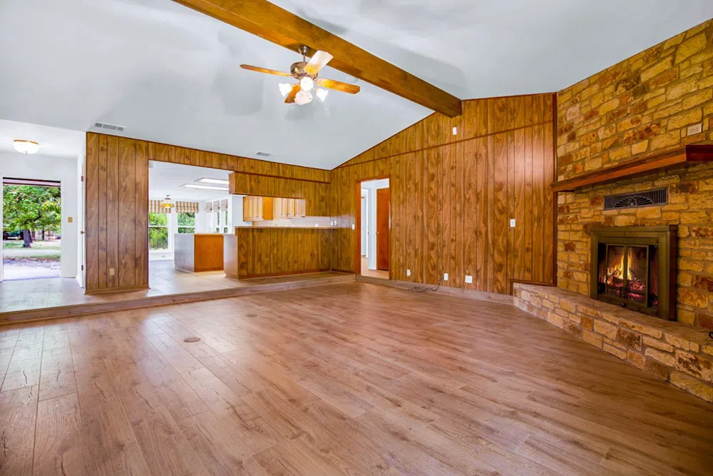 298 Jenkins Road Cedar Creek, TX 78612