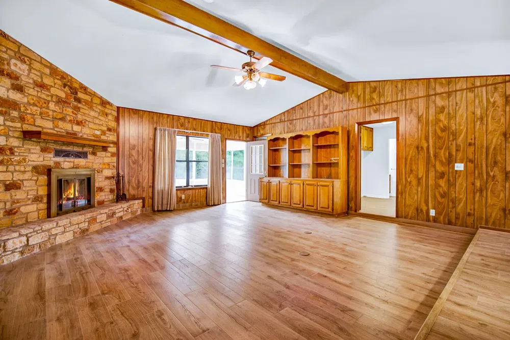298 Jenkins Road Cedar Creek, TX 78612