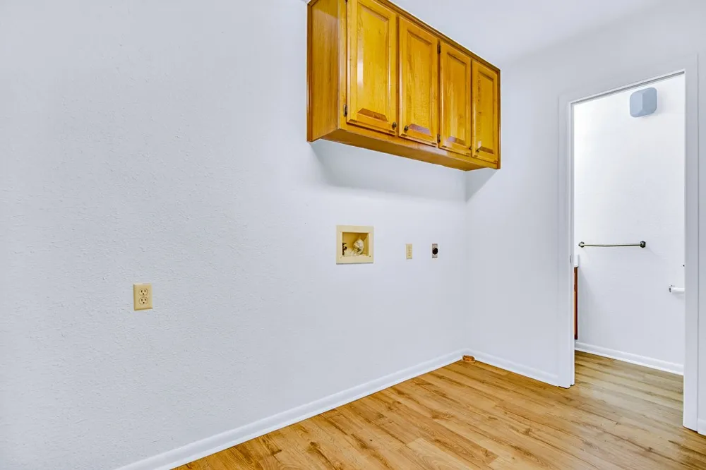 298 Jenkins Road Cedar Creek, TX 78612