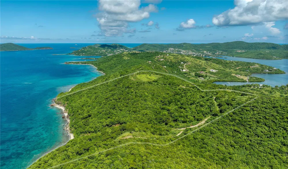 PR 998 Km 3.0 PLAYA SARDINAS Culebra, PR 00775