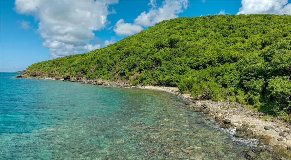 PR 998 Km 3.0 PLAYA SARDINAS Culebra, PR 00775