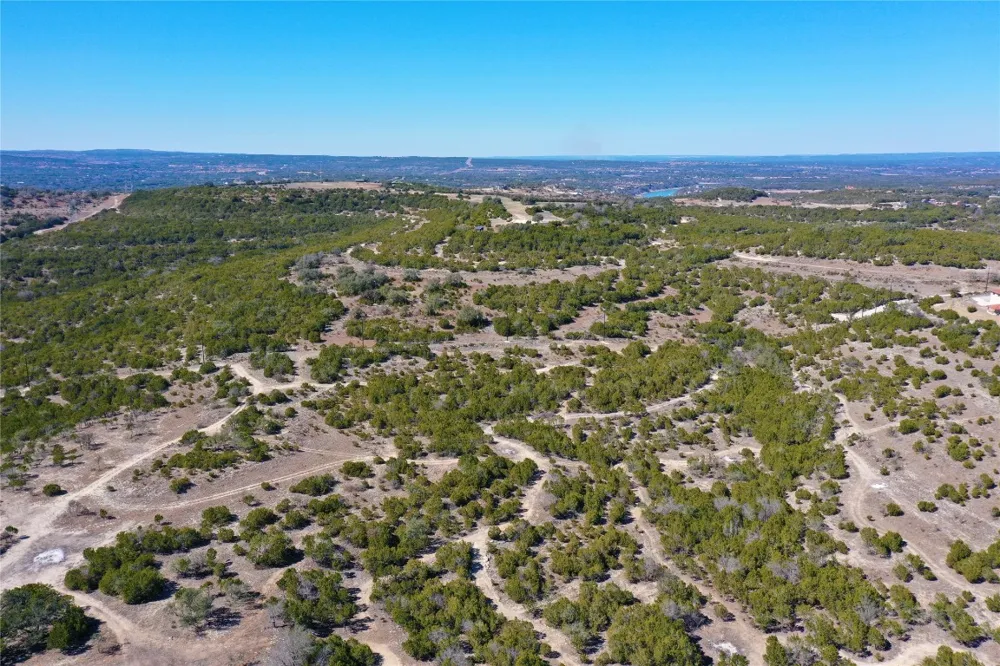 21524 Kathy Lane Spicewood, TX 78669