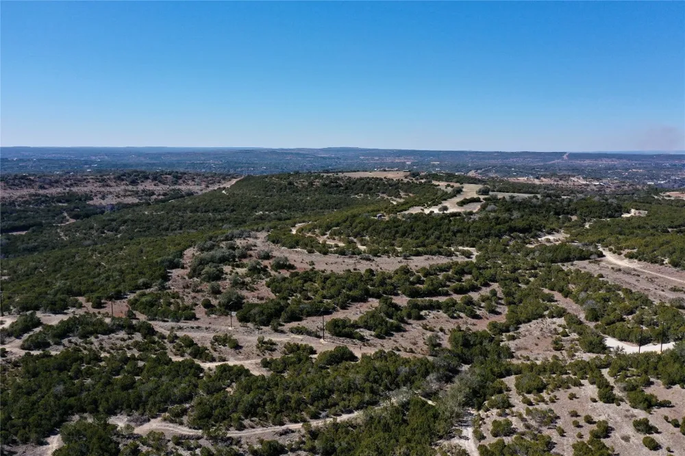 21524 Kathy Lane Spicewood, TX 78669