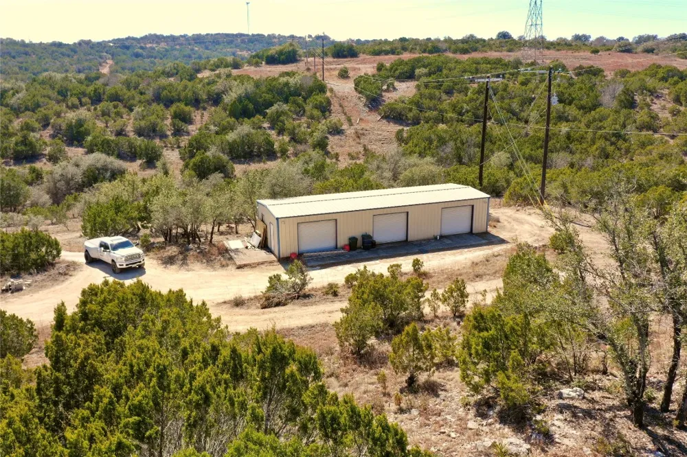 21524 Kathy Lane Spicewood, TX 78669