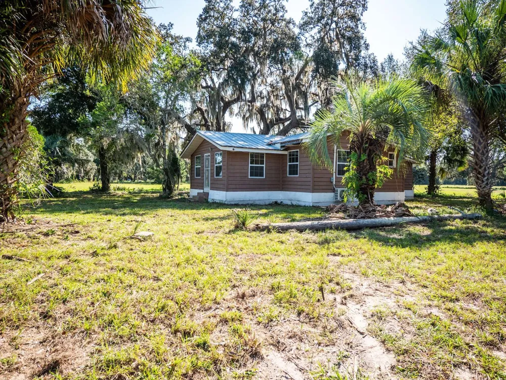 12146 E HIGHWAY 318 Fort Mc Coy, FL 32134