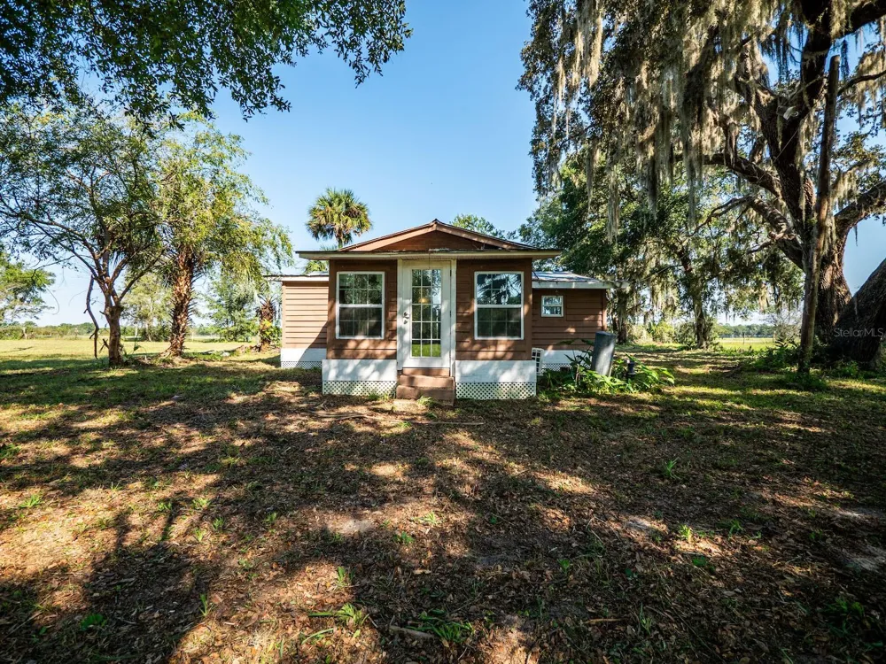 12146 E HIGHWAY 318 Fort Mc Coy, FL 32134