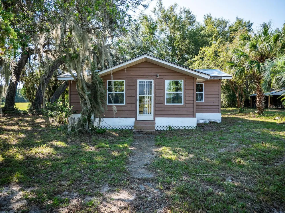 12146 E HIGHWAY 318 Fort Mc Coy, FL 32134