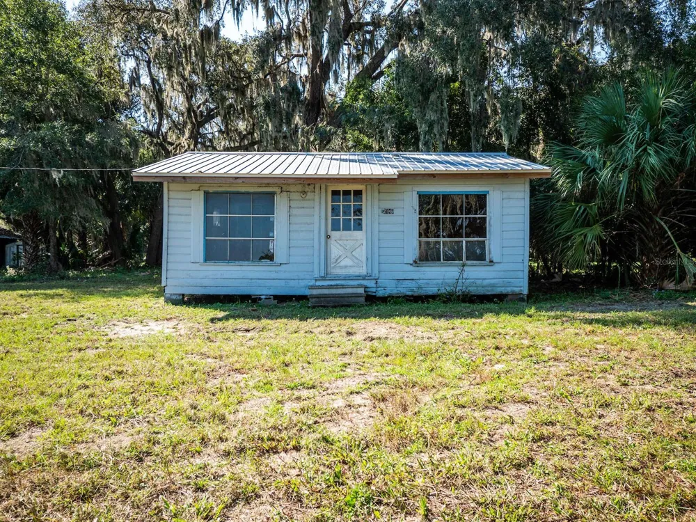 12146 E HIGHWAY 318 Fort Mc Coy, FL 32134