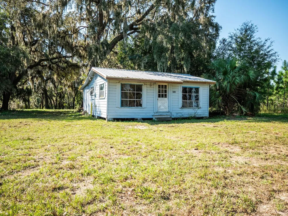 12146 E HIGHWAY 318 Fort Mc Coy, FL 32134