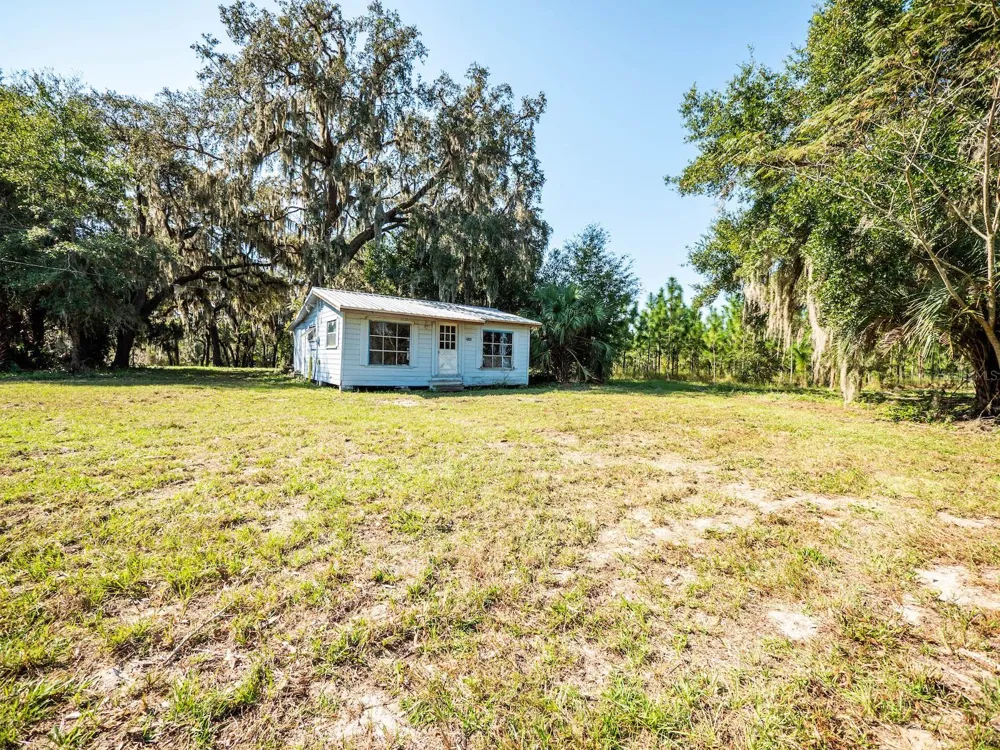 12146 E HIGHWAY 318 Fort Mc Coy, FL 32134