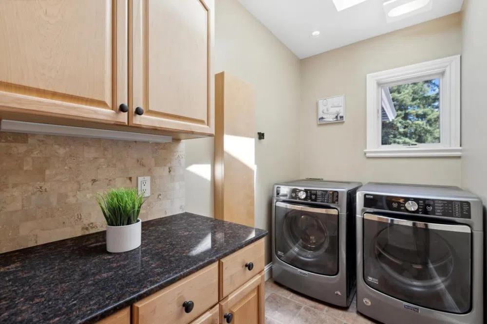 674 Mountain View Drive Ben Lomond, CA 95005
