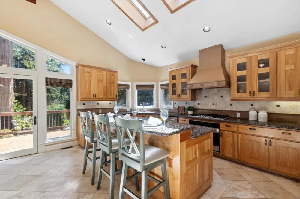 674 Mountain View Drive Ben Lomond, CA 95005
