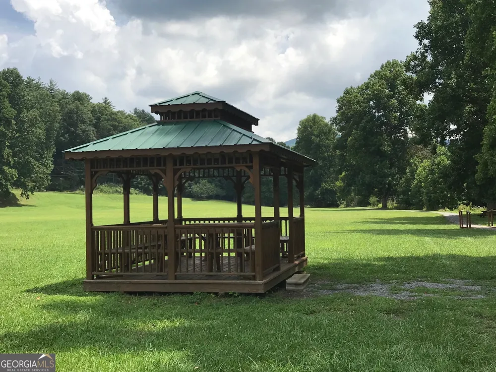 298 Etowah DR Ellijay, GA 30540