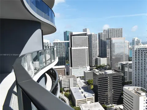 1000 Brickell Plaza #3307