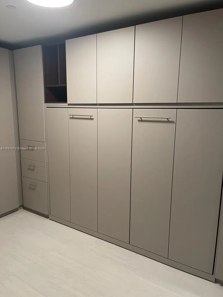 1000 Brickell Plaza #3307 Miami, FL 33131