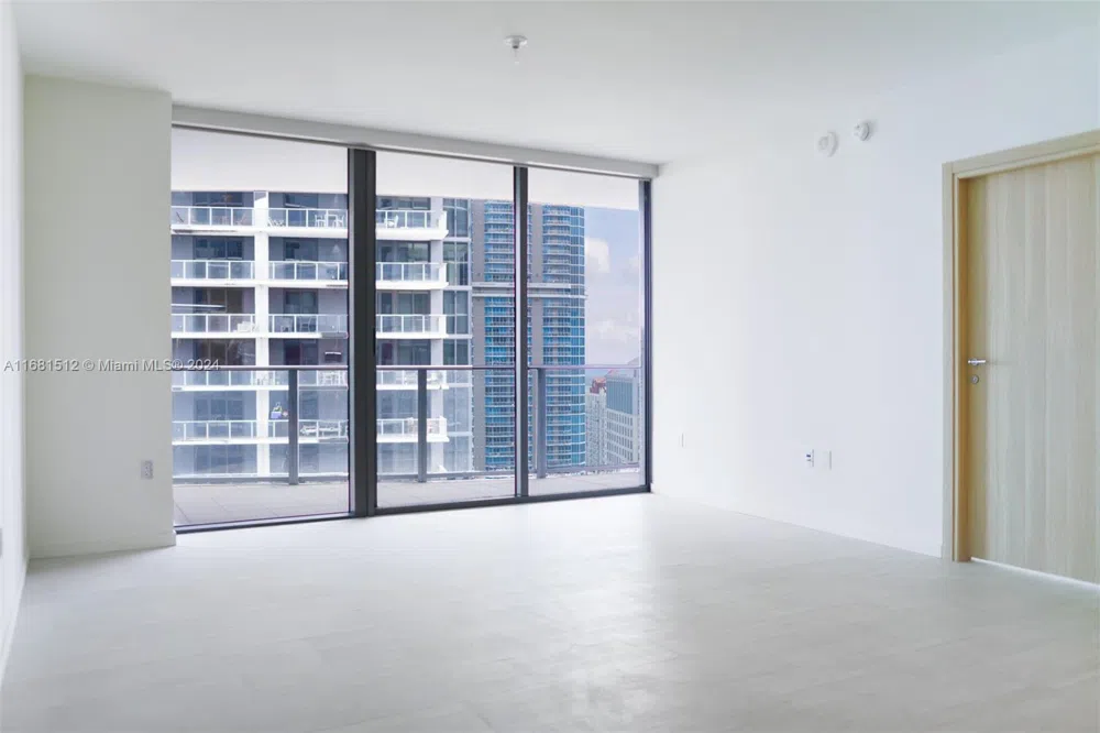 1000 Brickell Plaza #3307 Miami, FL 33131