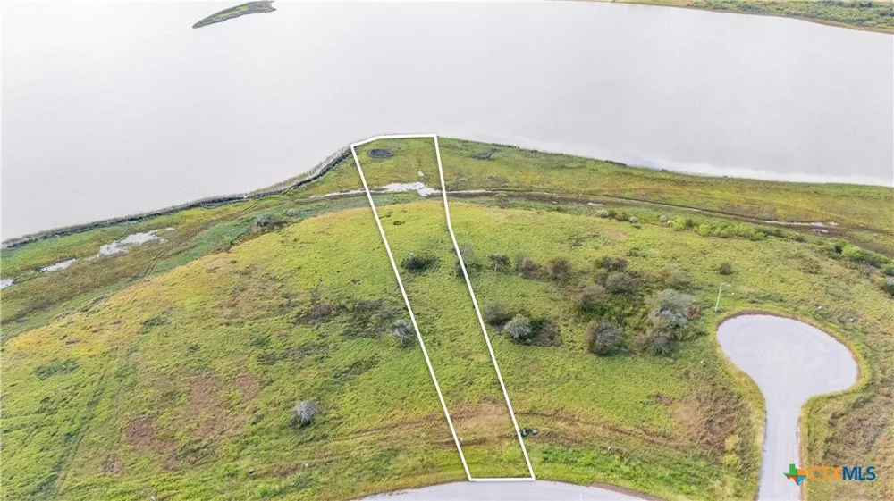 17 Redfish Retreat Drive Port Lavaca, TX 77979