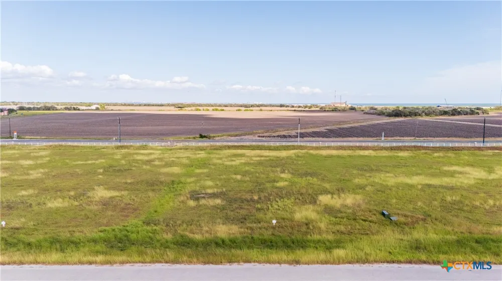 47 Redfish Retreat Drive Port Lavaca, TX 77979