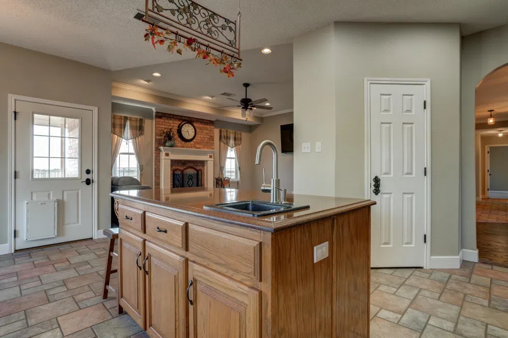 7602 County Road 7650 Wolfforth, TX 79382