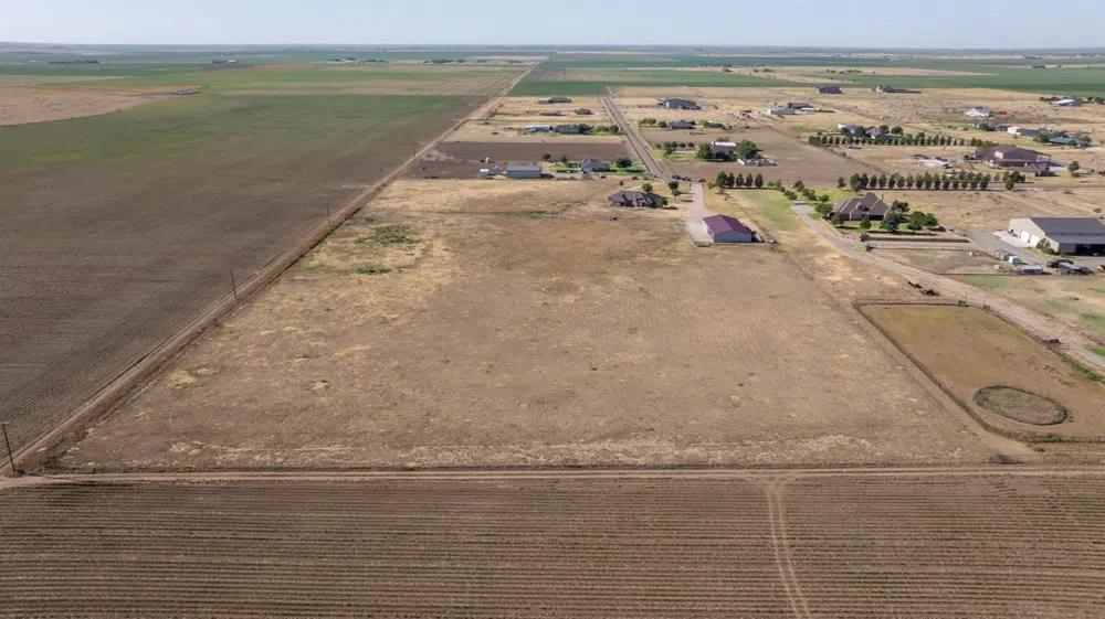 7602 County Road 7650 Wolfforth, TX 79382