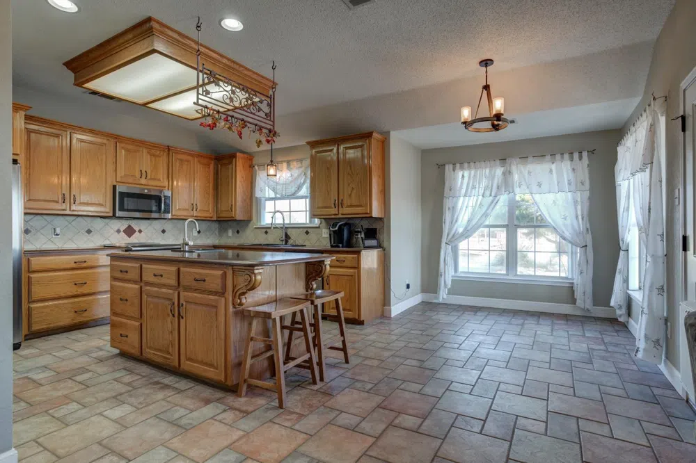 7602 County Road 7650 Wolfforth, TX 79382