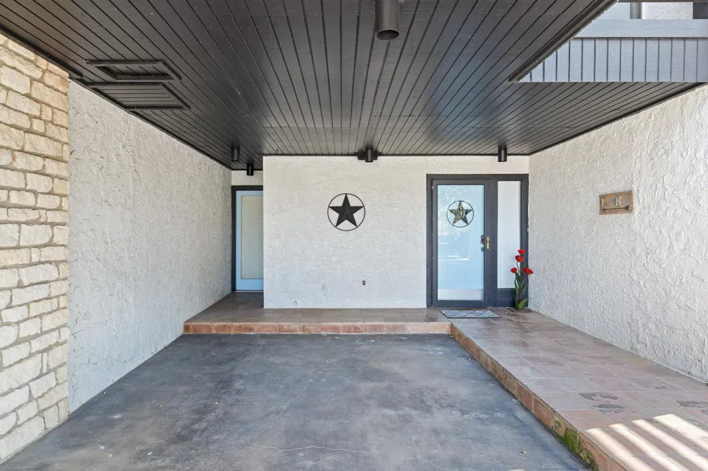 402 Lost Echo Horseshoe Bay, TX 78657