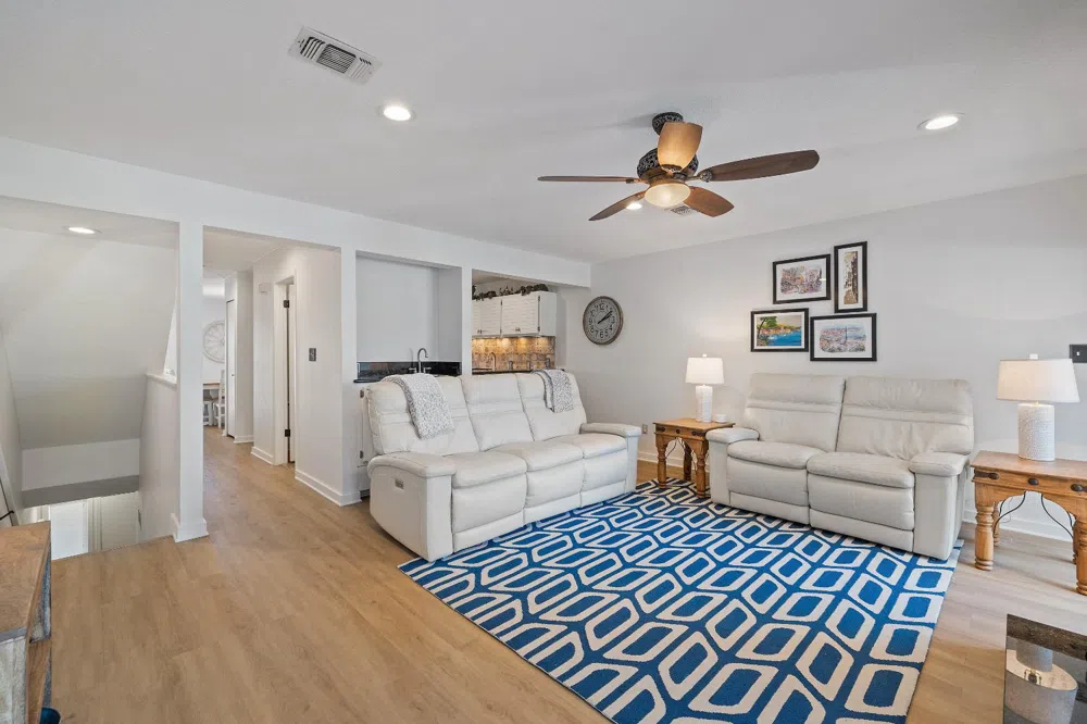 402 Lost Echo Horseshoe Bay, TX 78657