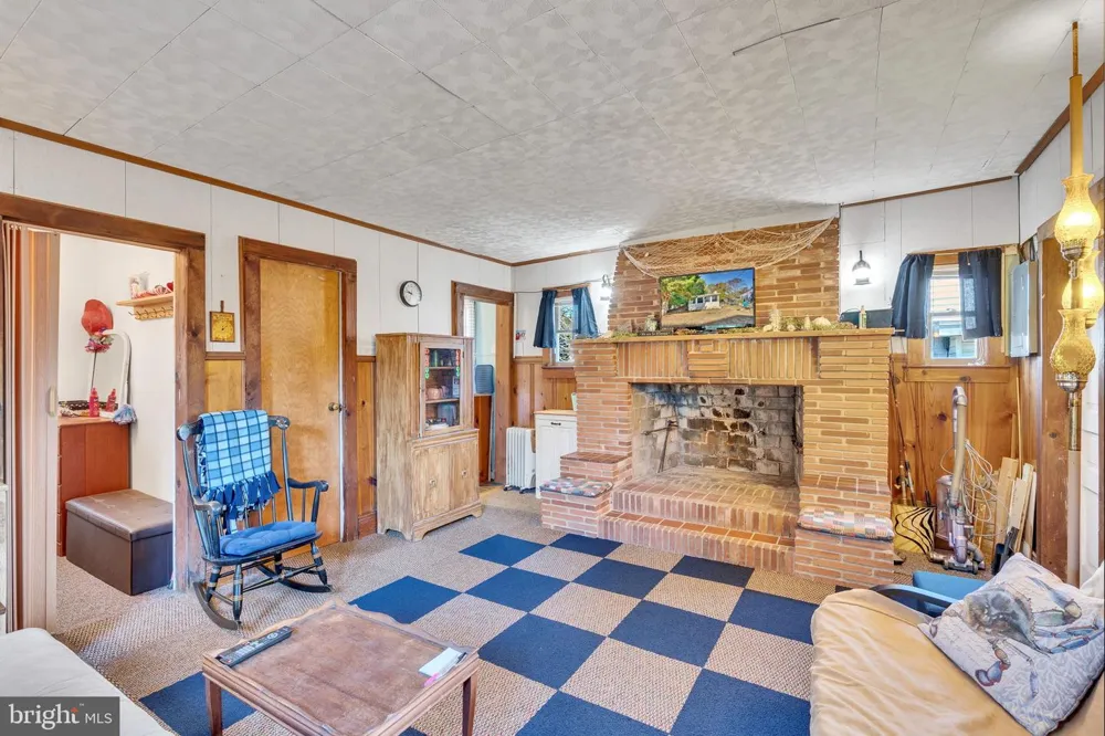 3096 CALVERT BOULEVARD Lusby, MD 20657