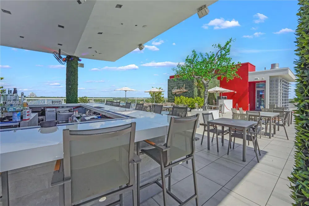 777 Ocean Dr #S316 Hollywood, FL 33019