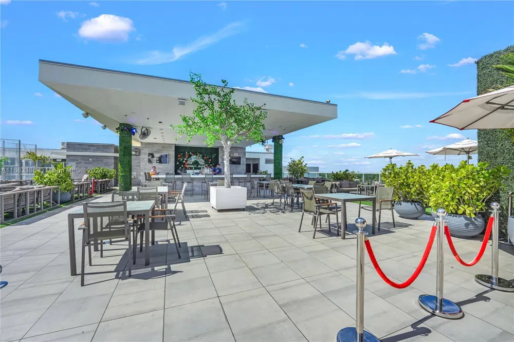 777 Ocean Dr #S316 Hollywood, FL 33019