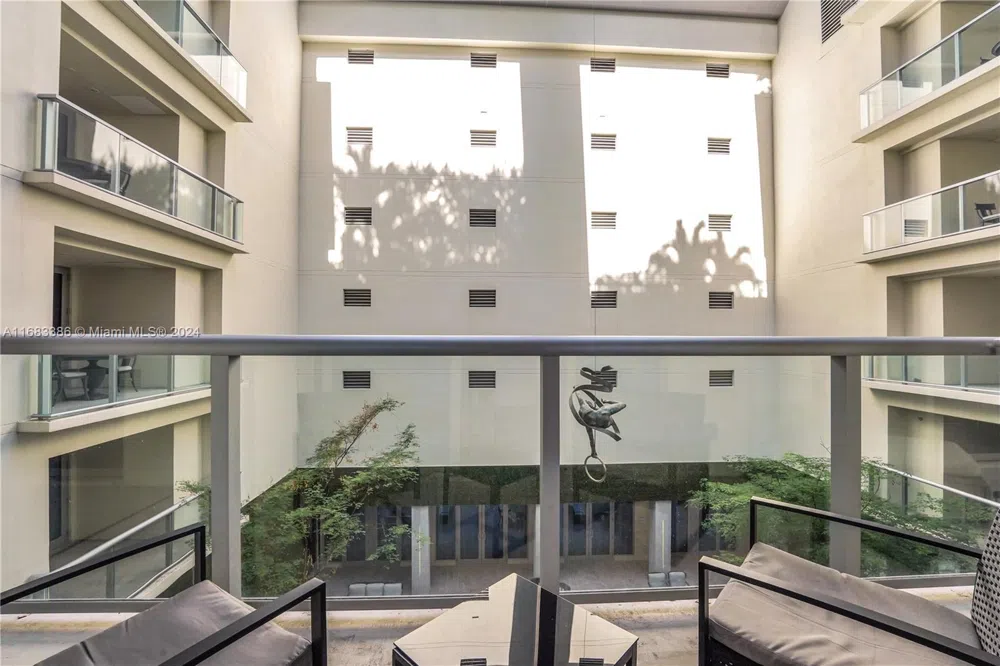 777 Ocean Dr #S316 Hollywood, FL 33019