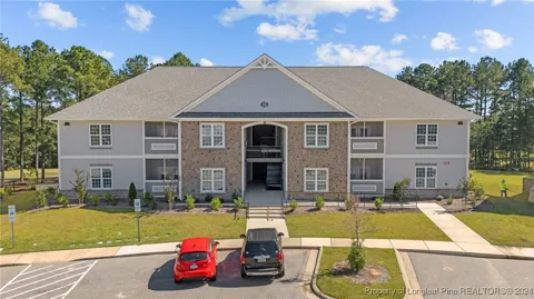 240 Gallery Drive #304
