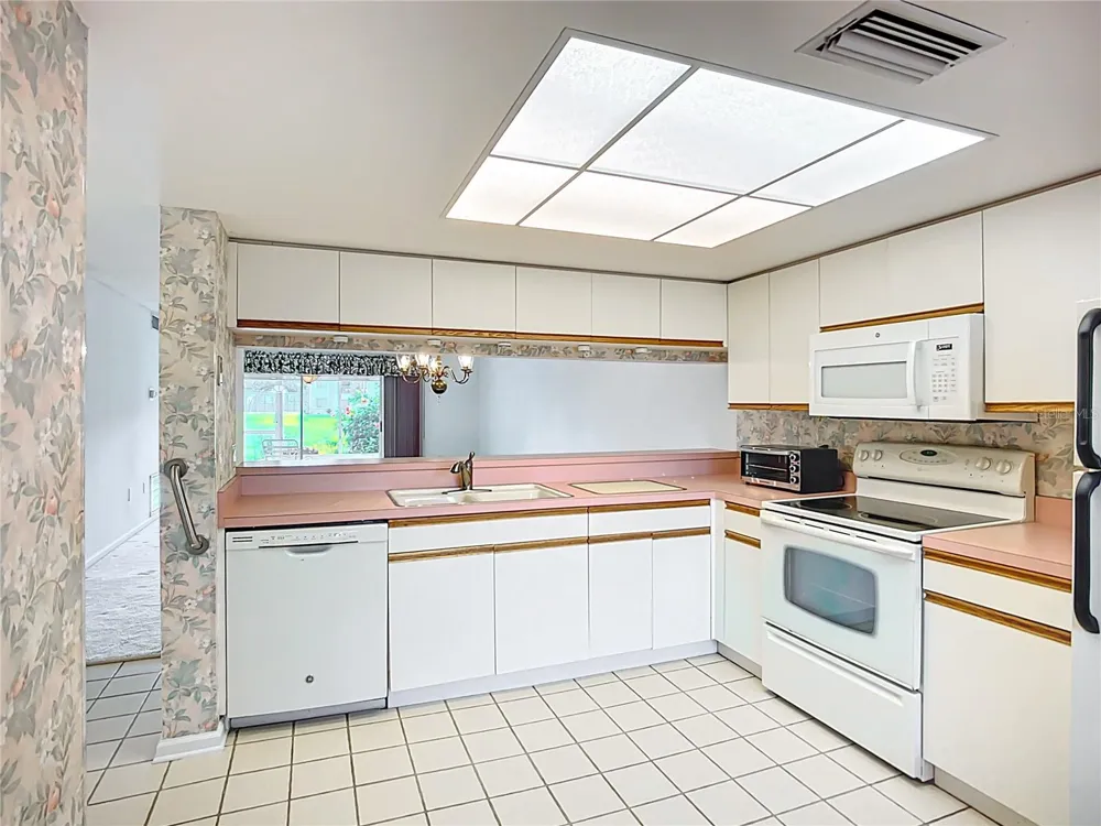 4382 MADEIRA COURT #3361 Sarasota, FL 34233
