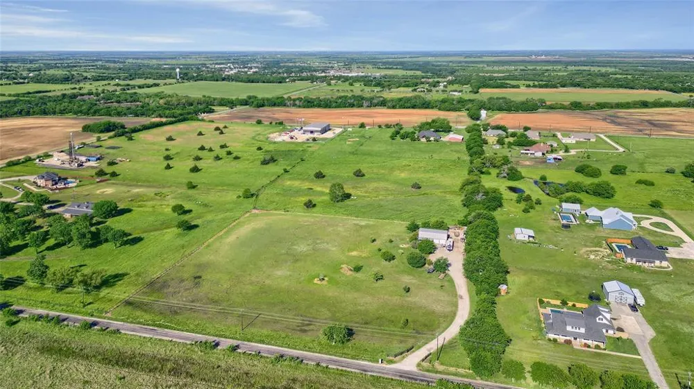 Jc Maples Road #J Gunter, TX 75058