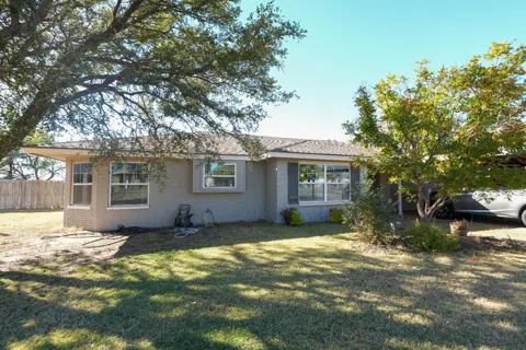 914 Robin Road