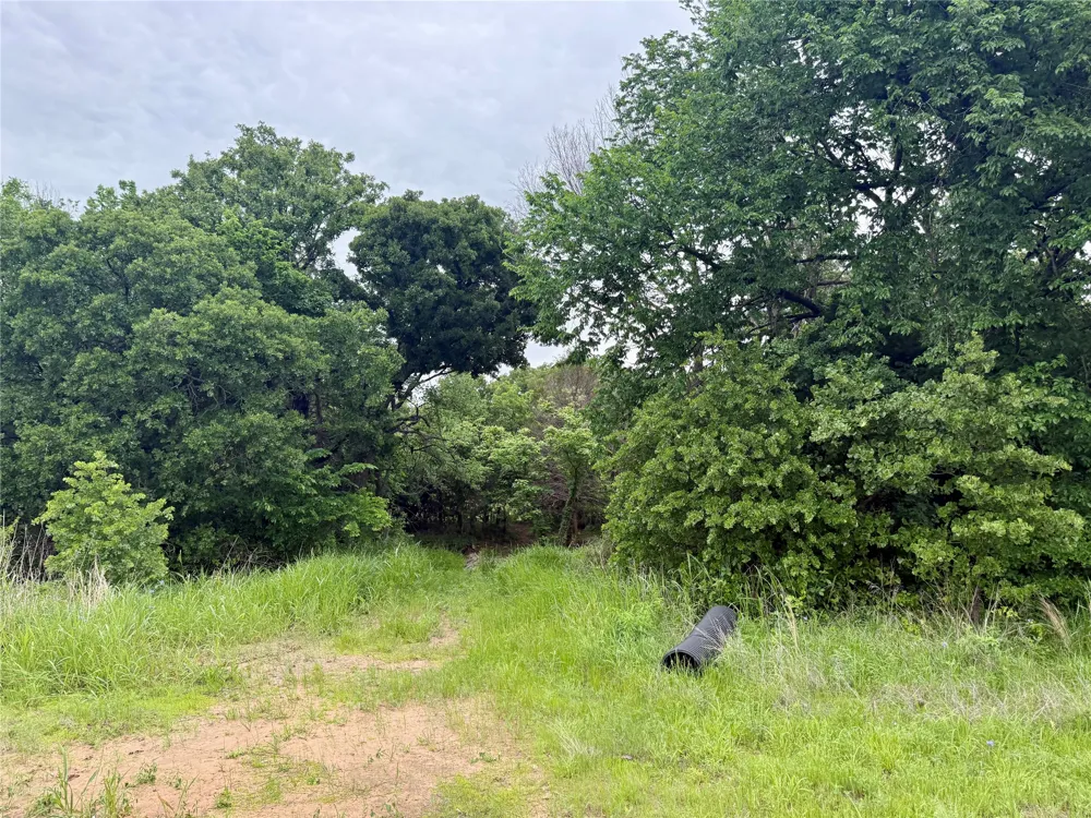 261 Catholic Cemetery Road Montague, TX 76251