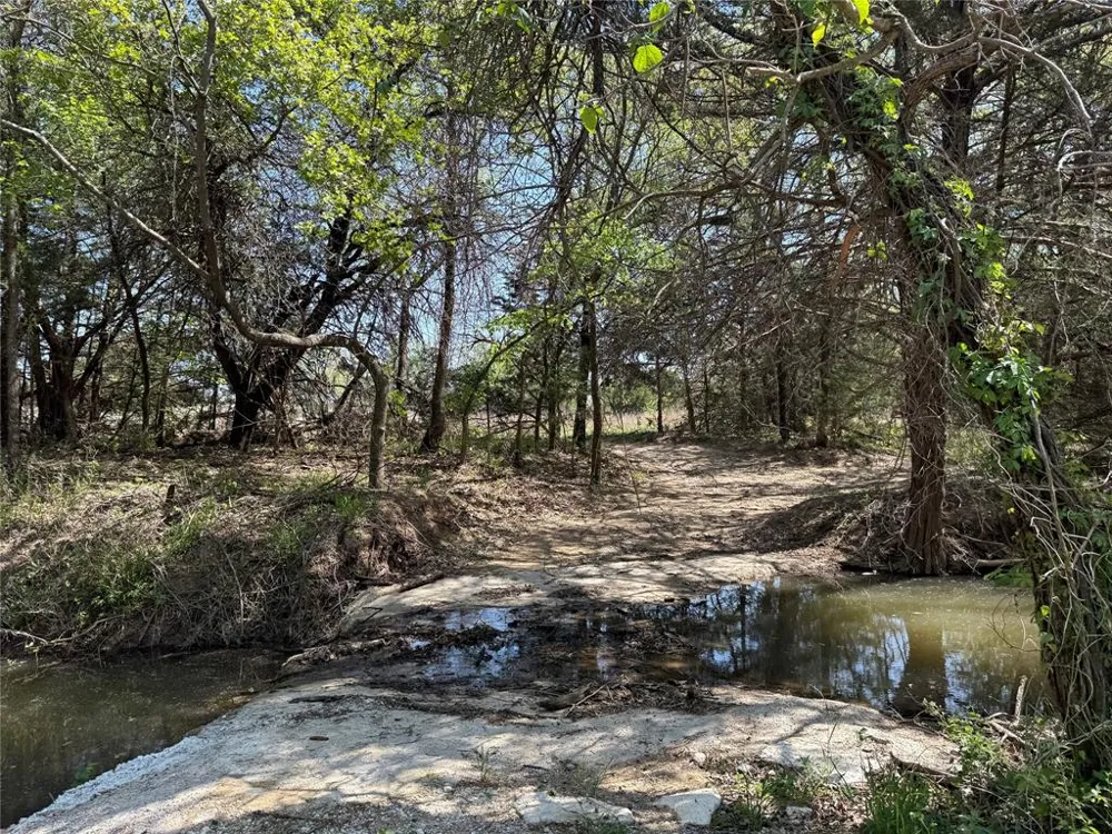 261 Catholic Cemetery Road Montague, TX 76251