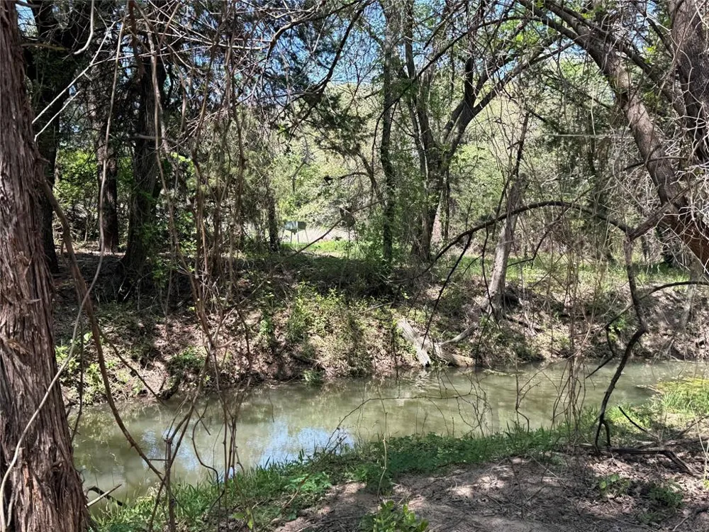 261 Catholic Cemetery Road Montague, TX 76251